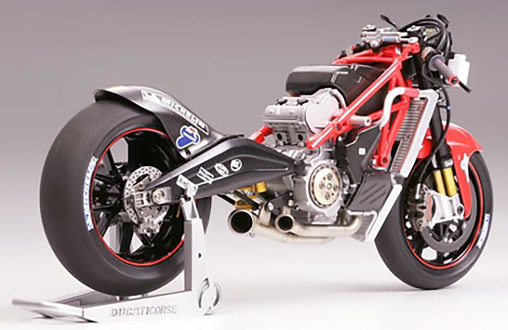 Tamiya 1/12 Ducati Desmosedici Kit 14101