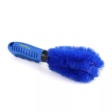 Load image into Gallery viewer, Goodyear Car Alloy Wheel Brush Cleaning Non-Scratch Bristles