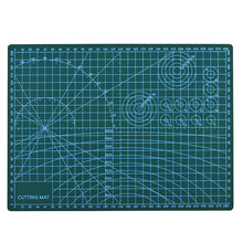Load image into Gallery viewer, CML A4 CUTTING MAT 300 X 220MM